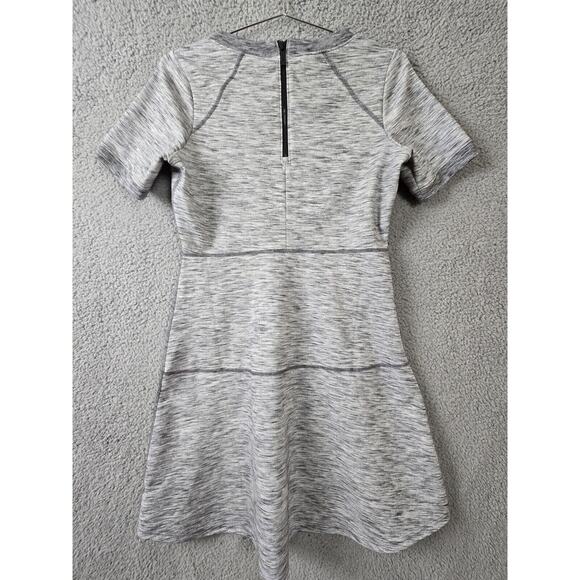 Athleta En Route Dress Women's Size M Gray Heather Athletics Sports Tennis - Picture 2 of 7